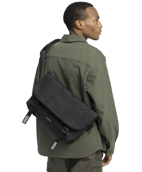 Classic Messenger Bag - Jet Black