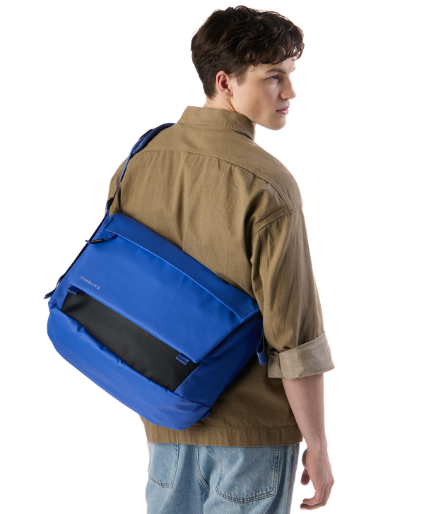 Stark Messenger Bag - Satin Sky